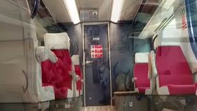 VIDEO Întârzieri și probleme tehnice la livrarea trenurilor noi în România. Doar 3 din 37 sunt în circulație